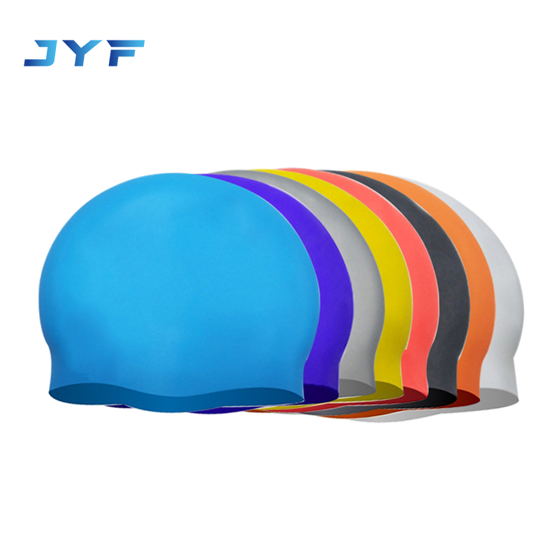 Seamless swimming cap